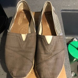 Toms size 6.5